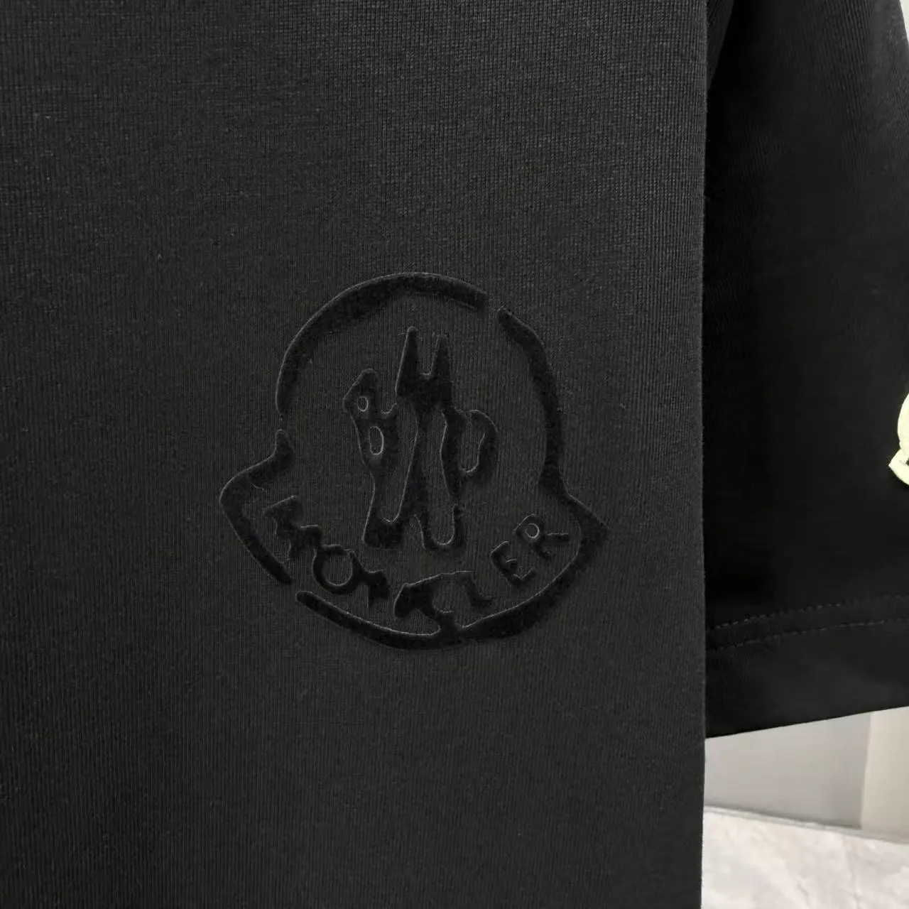 MONCL* * 2026 New Arrival T logo ：Black White Bright Red Dark Blue Sizes：S M L XL XXL